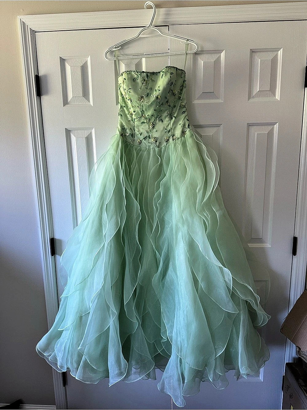 Amelie Floral Beaded Prom Dress in Green Size 4